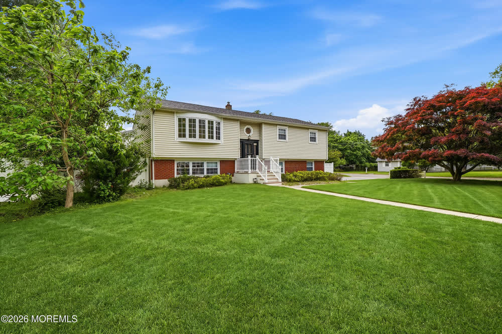 176 Belmar Avenue Oakhurst, NJ 07755
